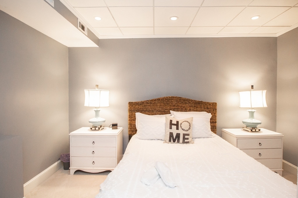 1253 Beacon St, Coolidge Corner