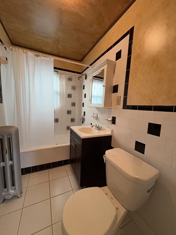 157 Hillside St, Mission Hill