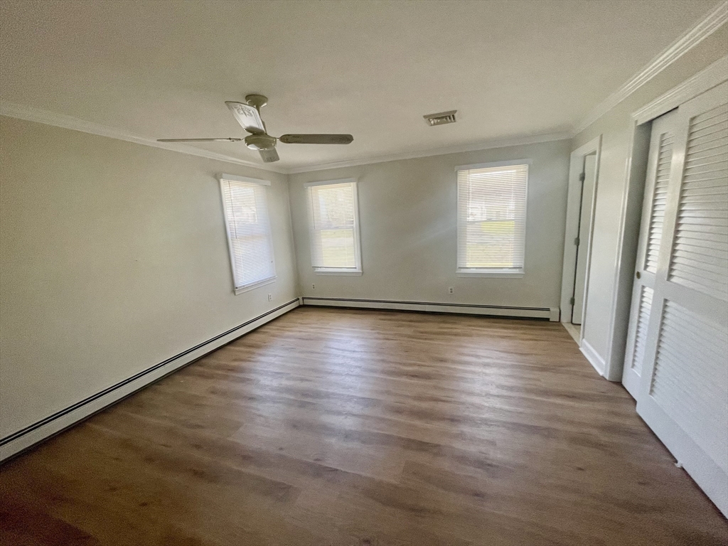 10 Pinegrove, Hingham