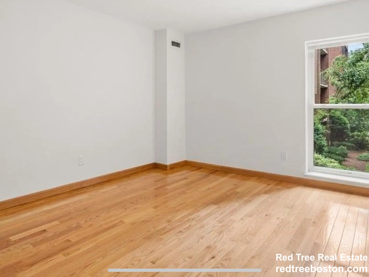 50-56 Broadlawn Park, Chestnut Hill