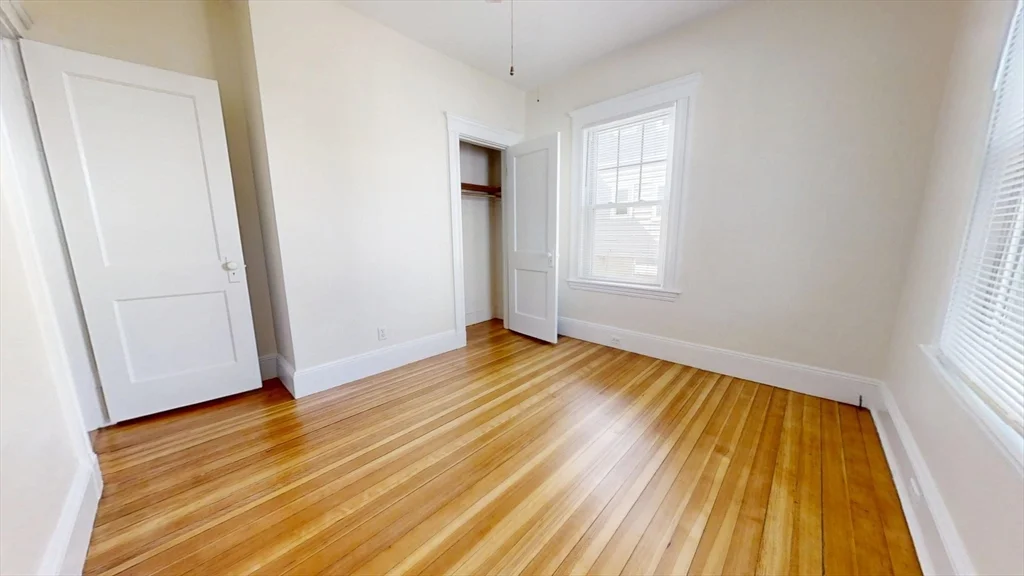 11 Clyde Rd, Watertown