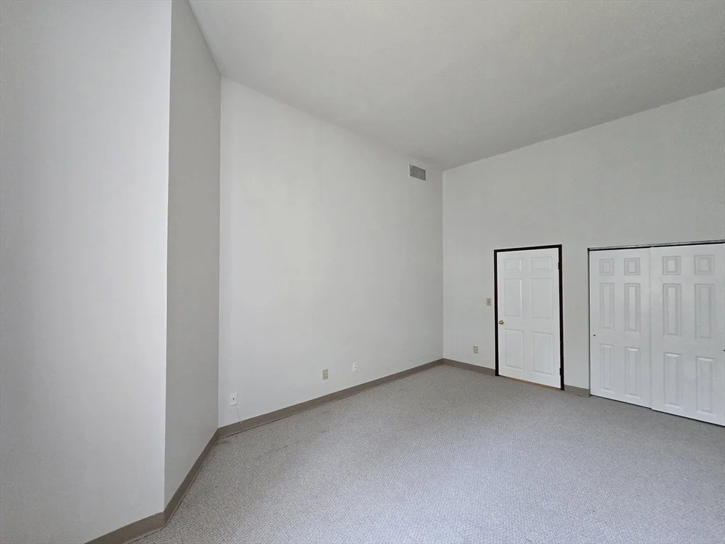 130 Beach St, Quincy