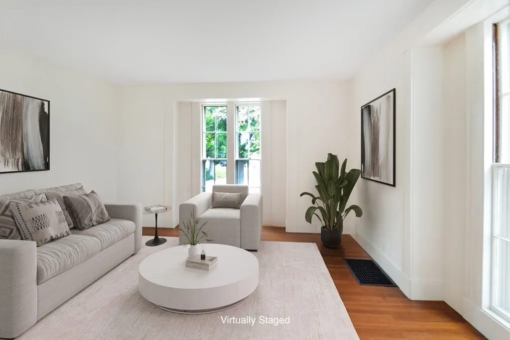 110 Webster St, West Newton