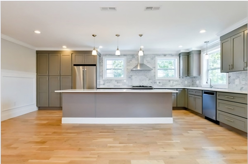 235 Webster Ave, Chelsea