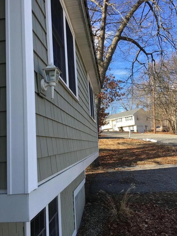 41 Blueberry Hill Rd, Woburn