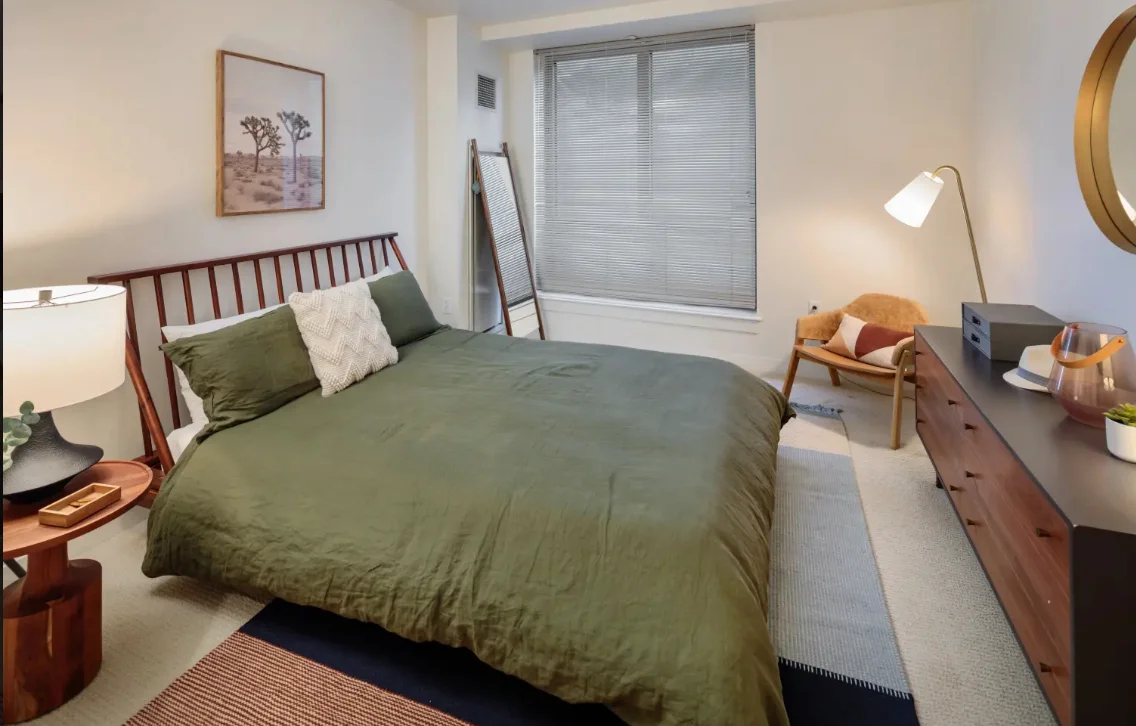 665 Washington St, Downtown