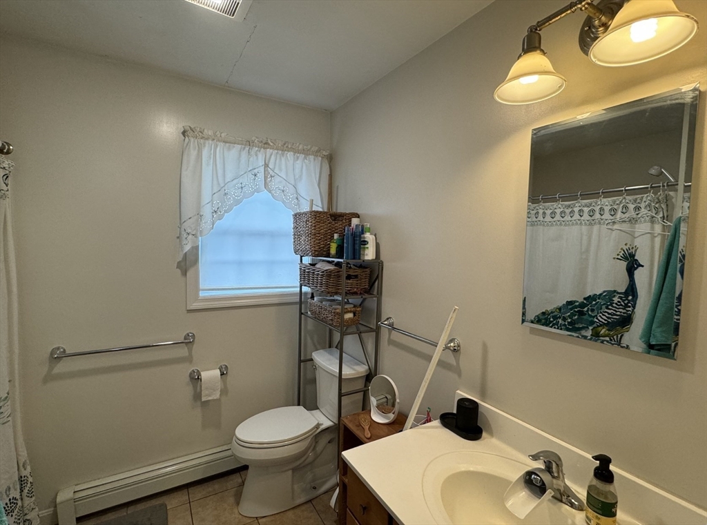 86 Endicott St, Peabody