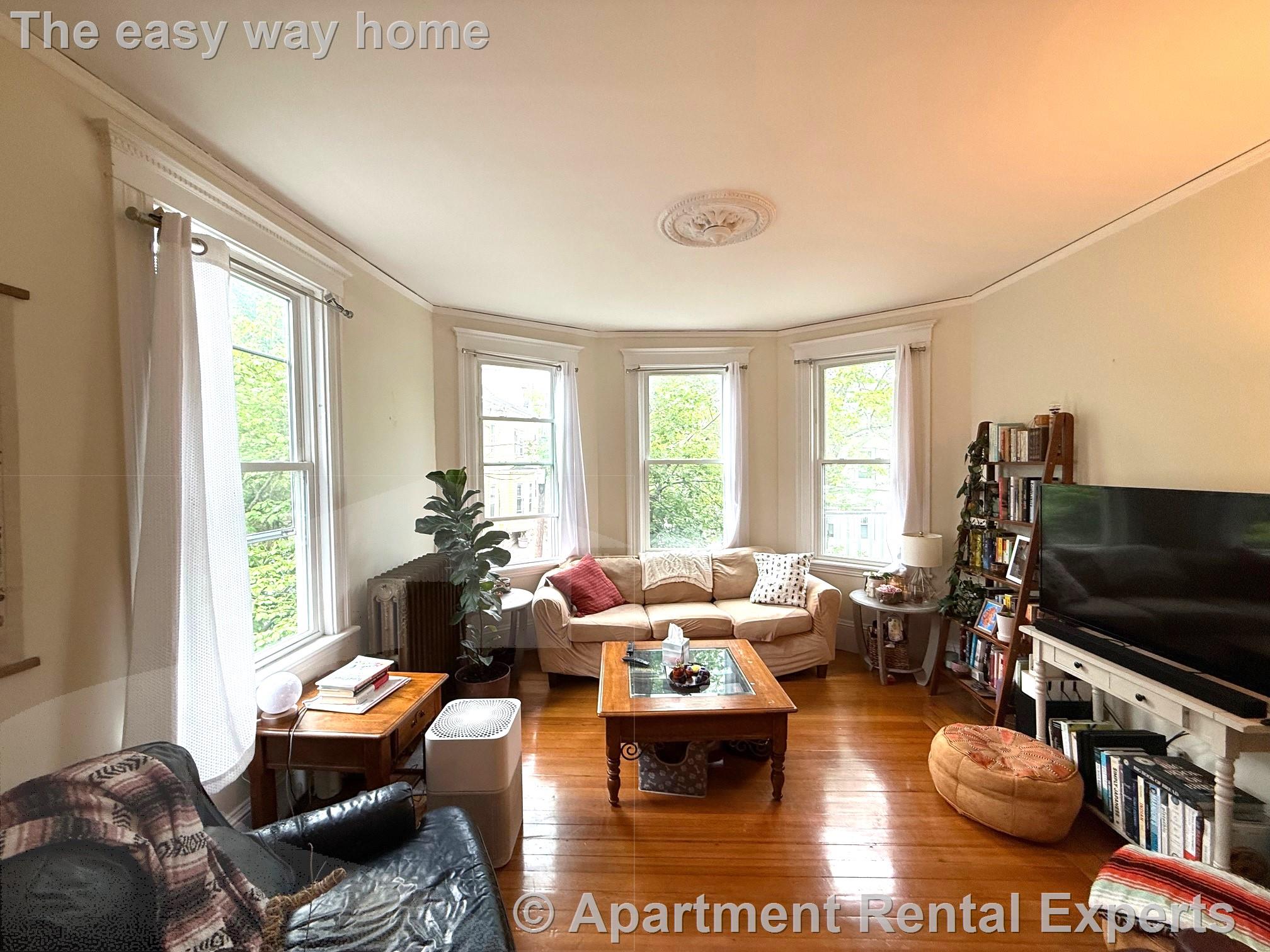 13 Standish St, Huron Village