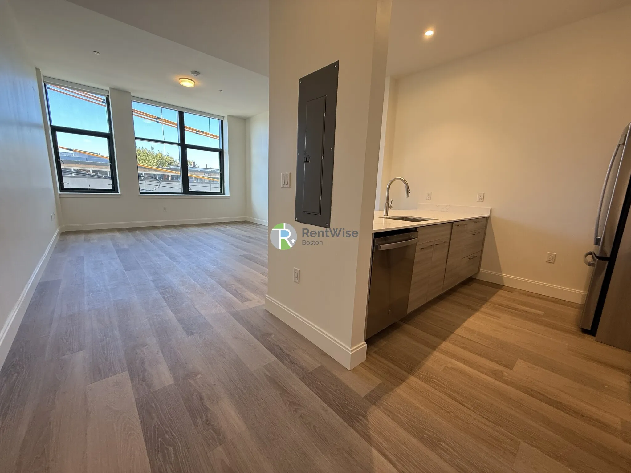 1079 Commonwealth Ave, Allston