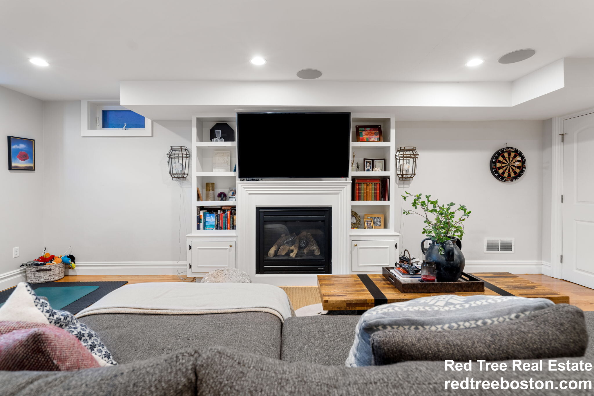 687 East 6th St, South Boston