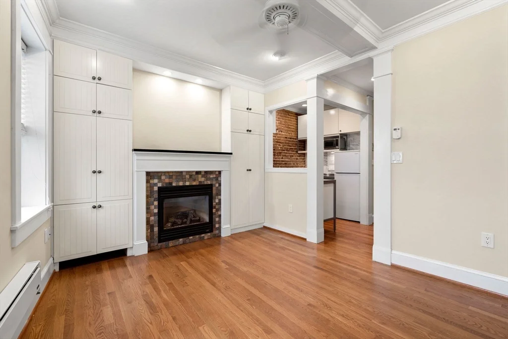 6 North Hudson St, North End