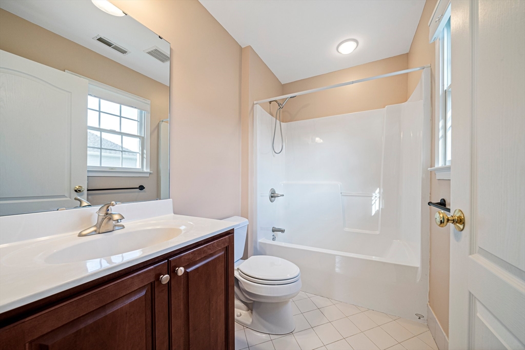 24 Endean Dr, Walpole