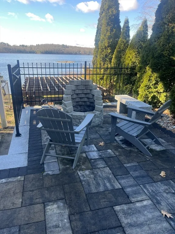 21 Spruce Dr, Ashburnham