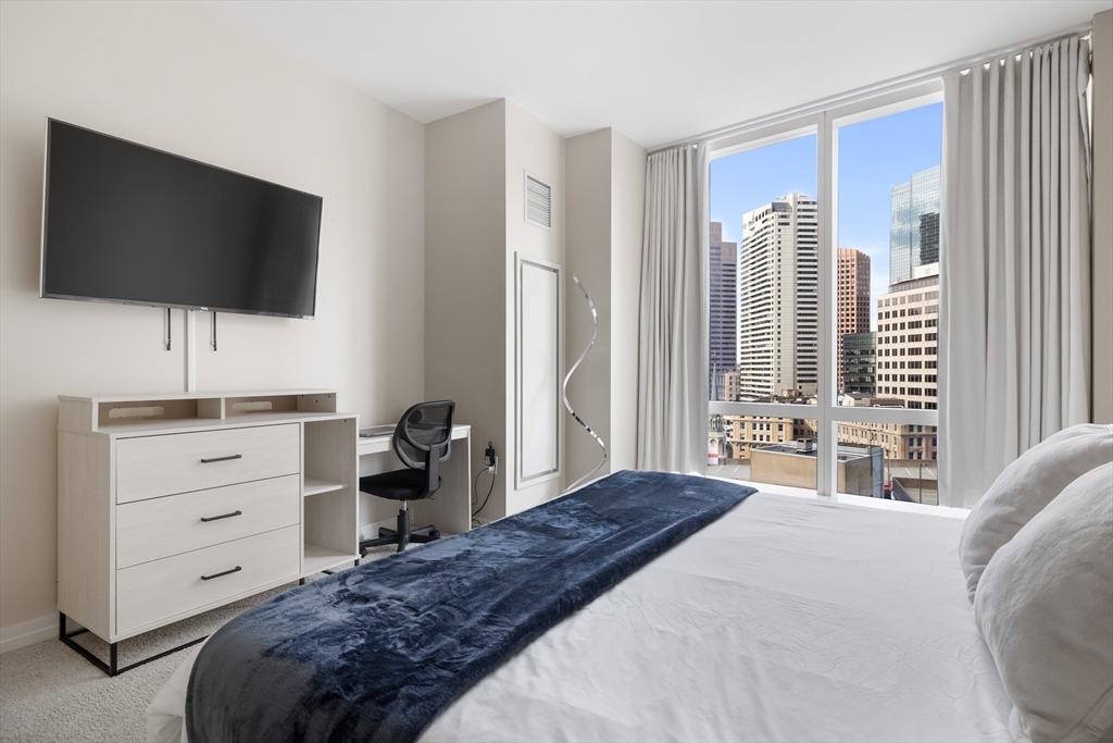 1 Franklin St, Midtown