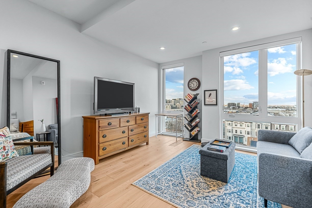 420 West Broadway, Boston