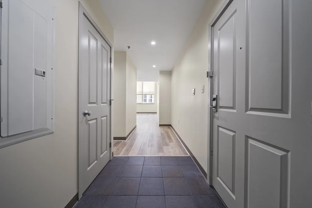 24 Cobblestone Ln, West Gloucester