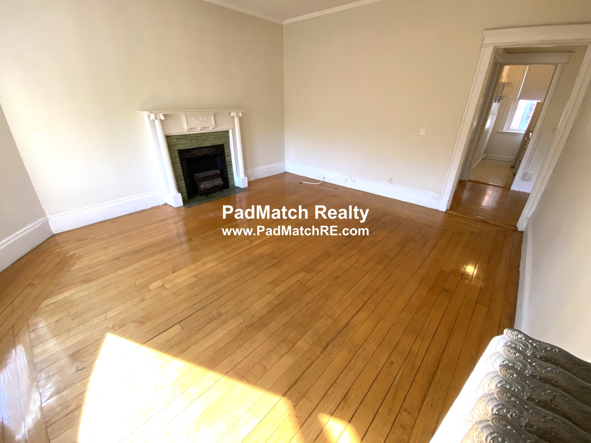 1822 Beacon St, Brookline