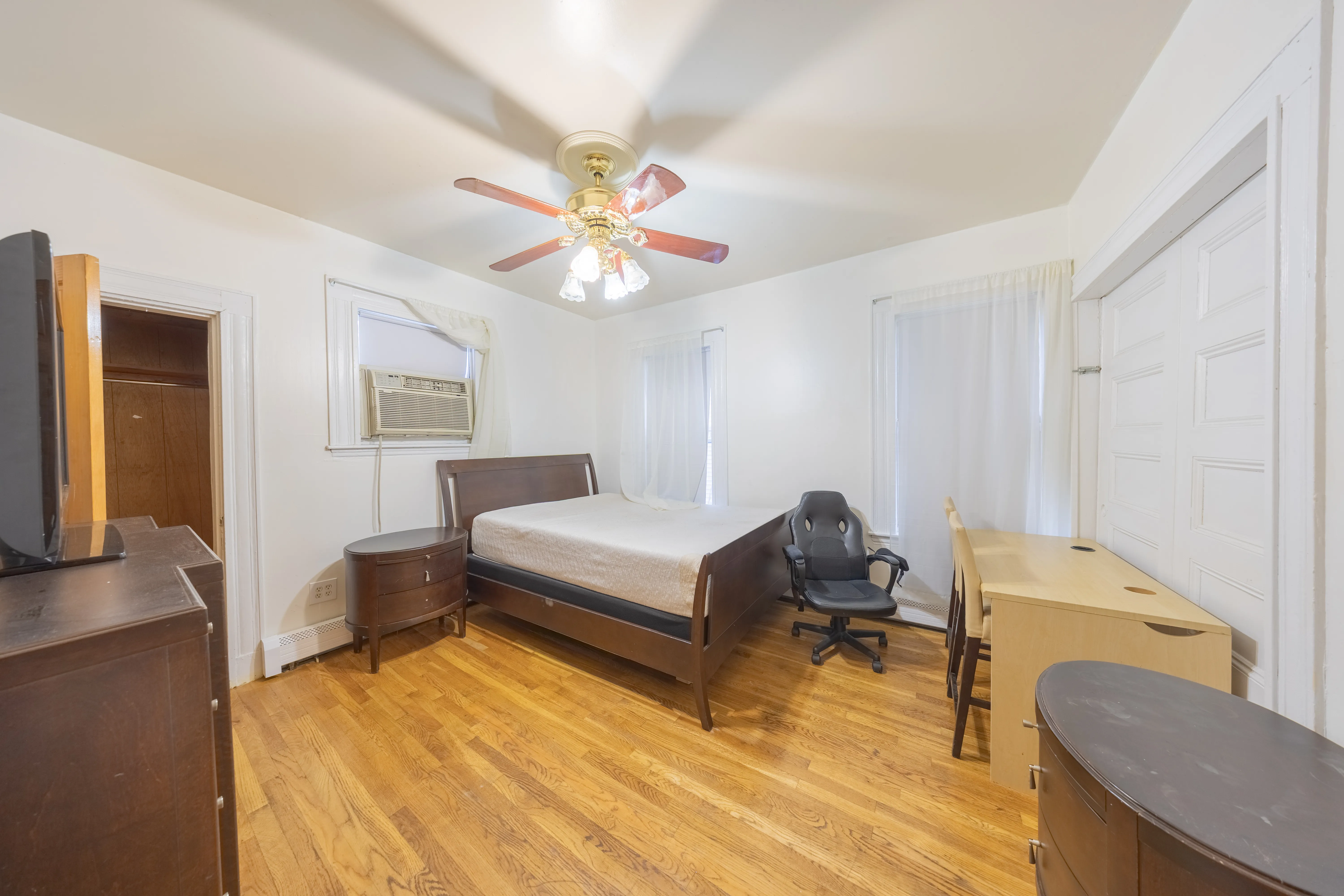 31 Seattle St, Allston