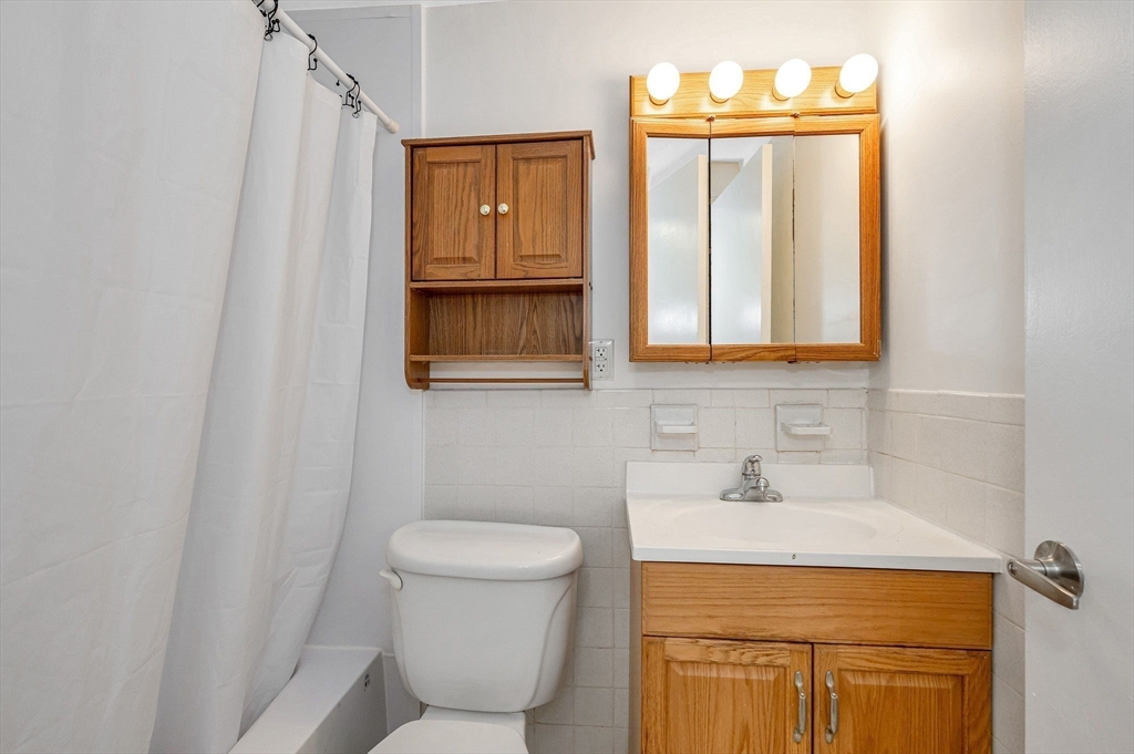 236 Low St, Newburyport