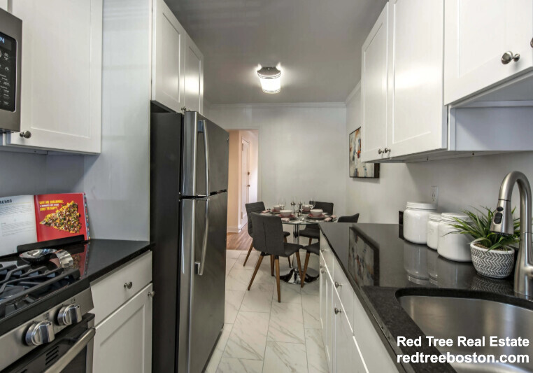 82 Saint Paul St, Coolidge Corner