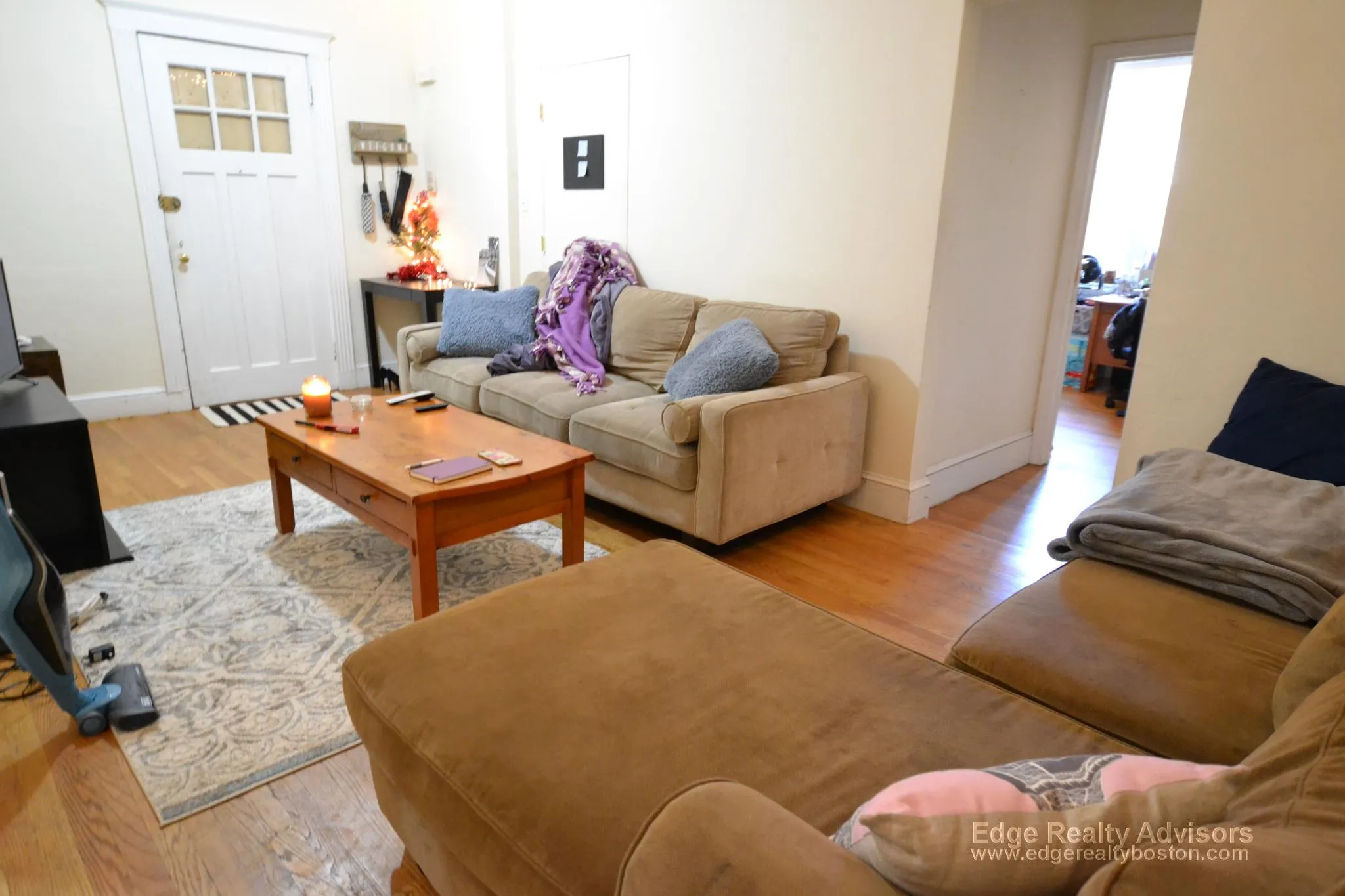 316 Saint Paul St, North Brookline