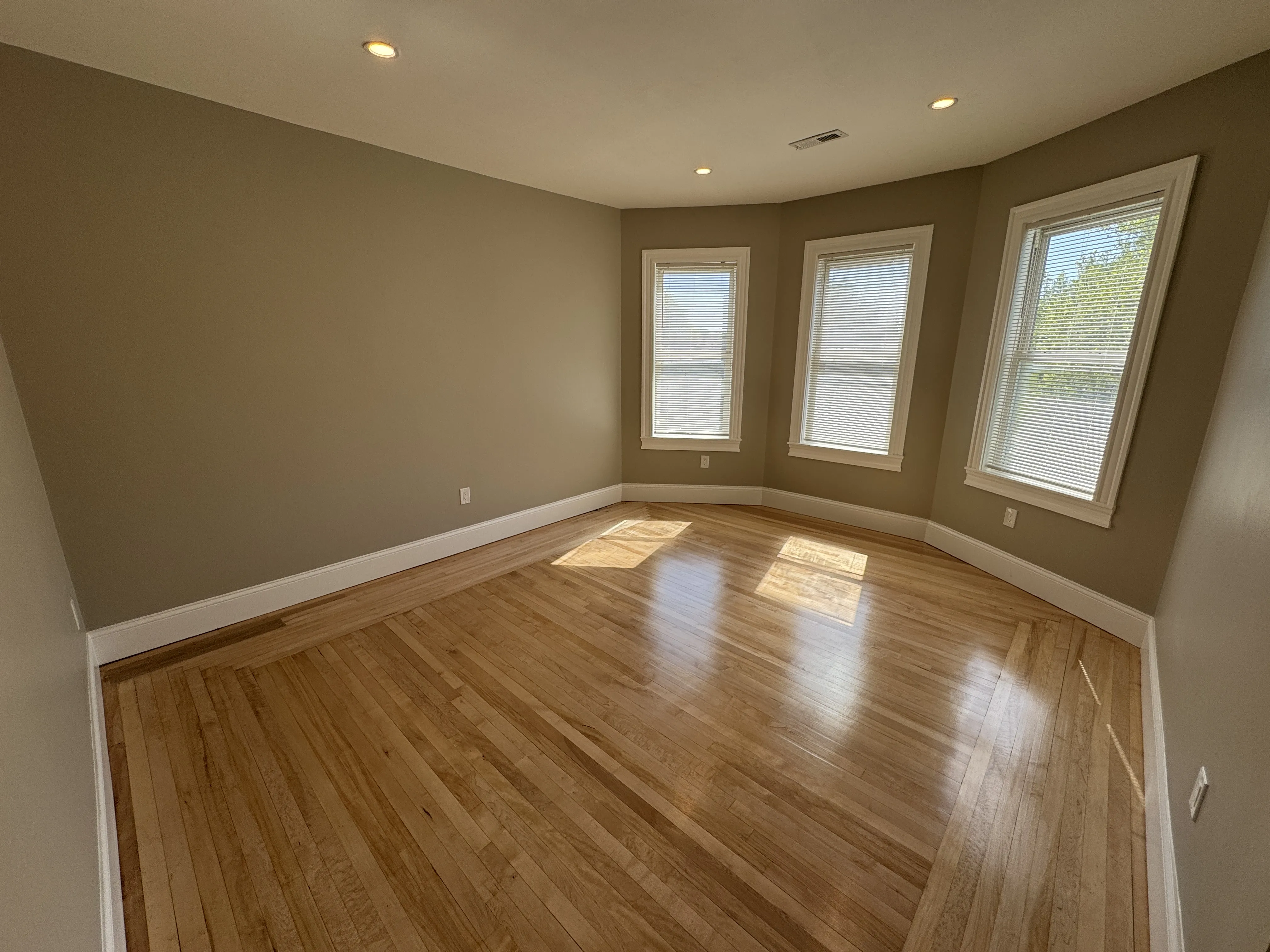 29 Cameron Ave, Teele Square