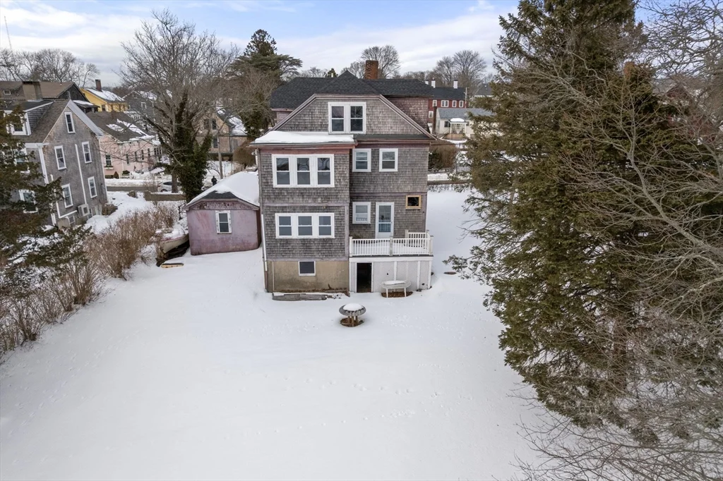 25-27 Lafayette St, Fairhaven