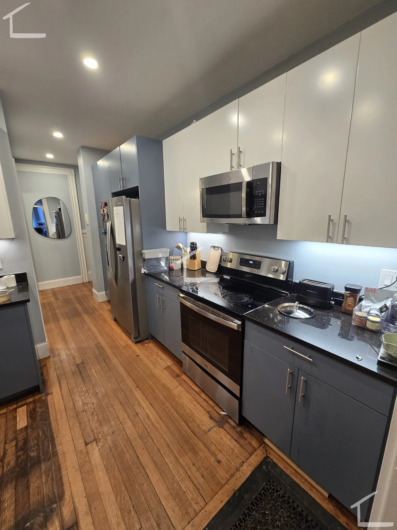 12 Bay State Rd, Fenway