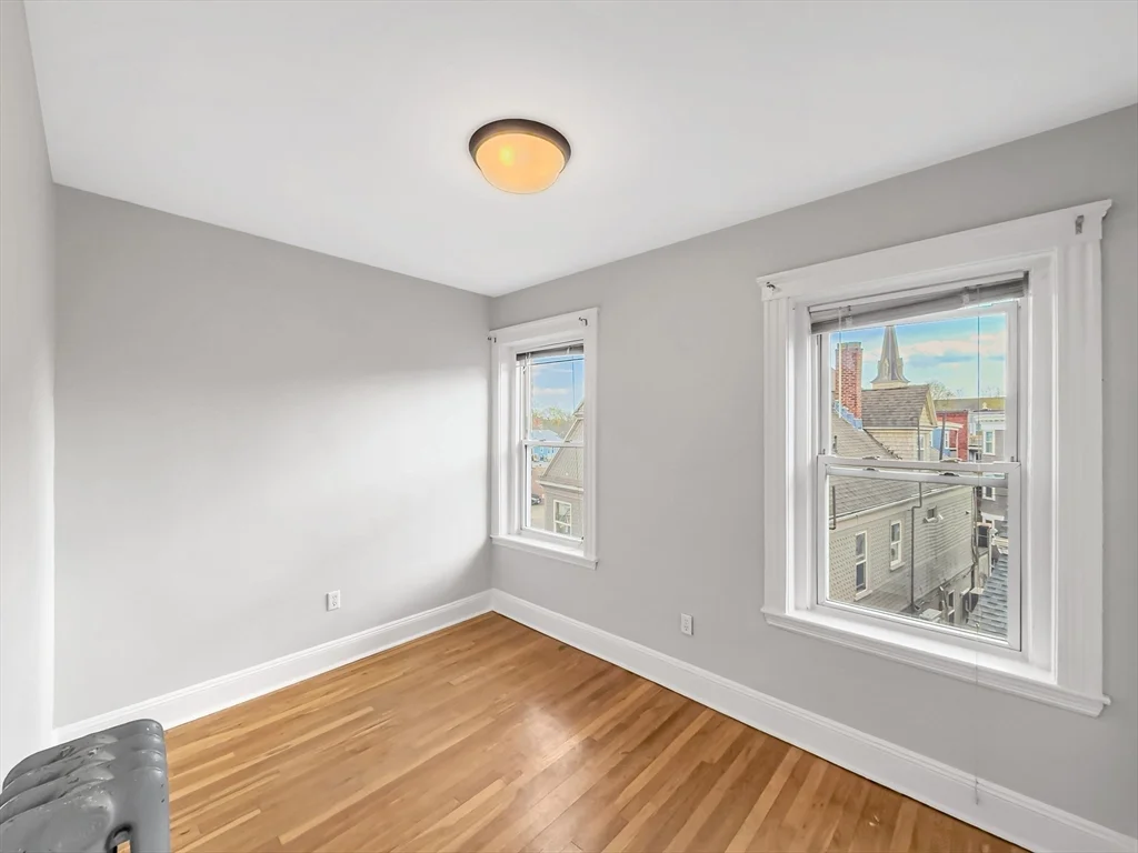 595 Centre St, Jamaica Plain