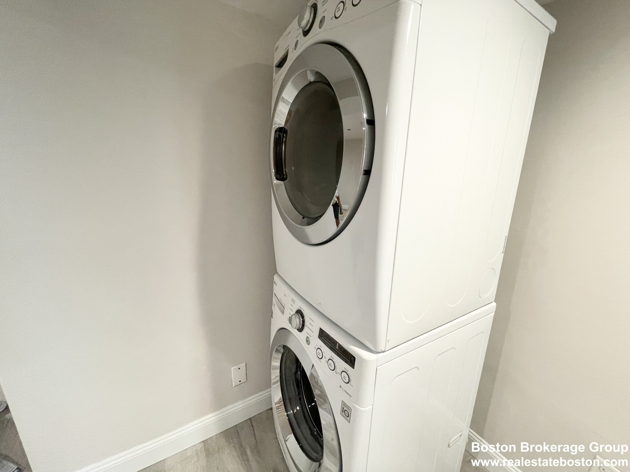 174 Bolton St, South Boston