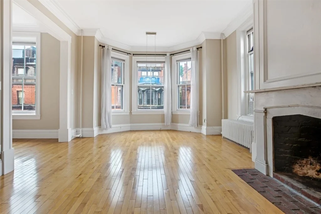 14 Hereford, Back Bay