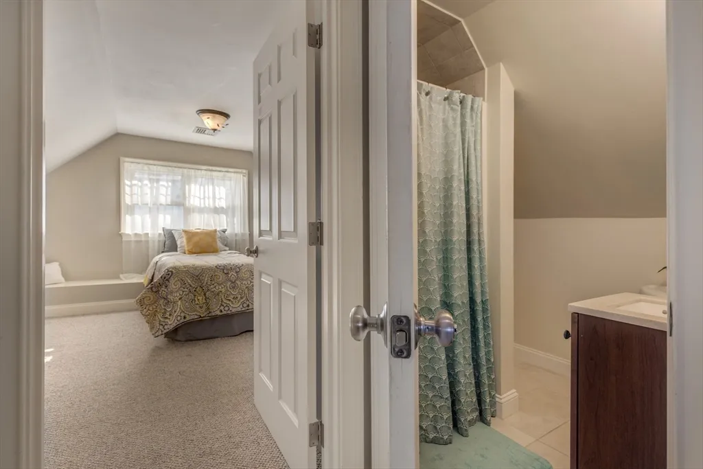 2 Melvin St, Wakefield