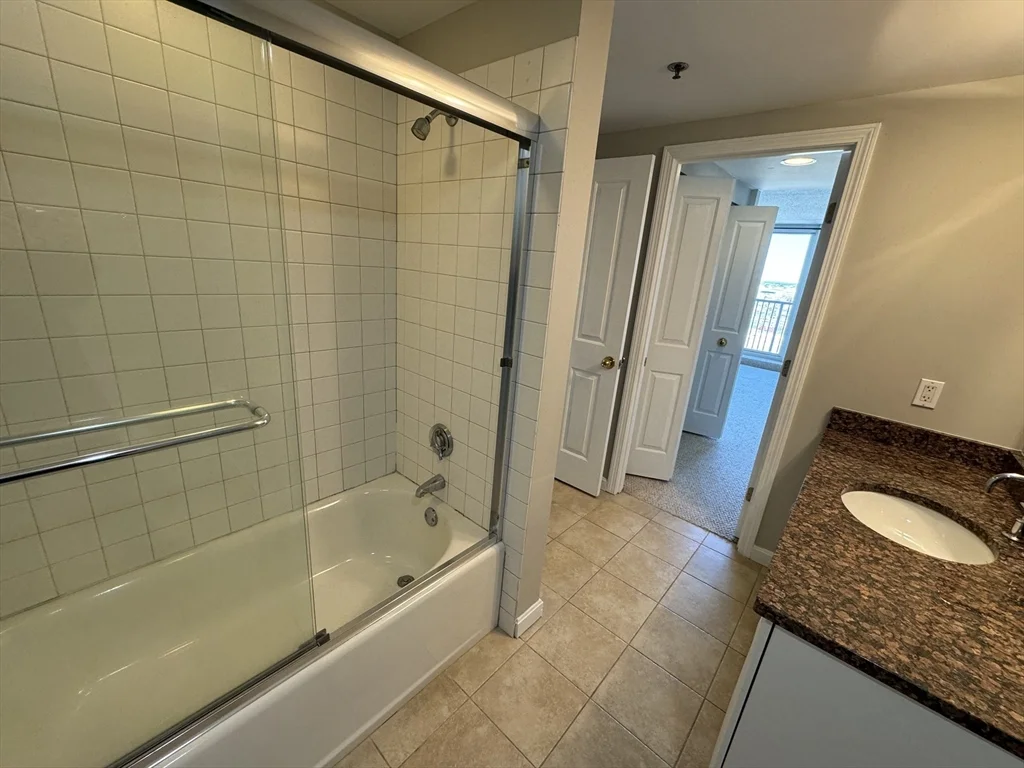 10 Museum Way, East Cambridge