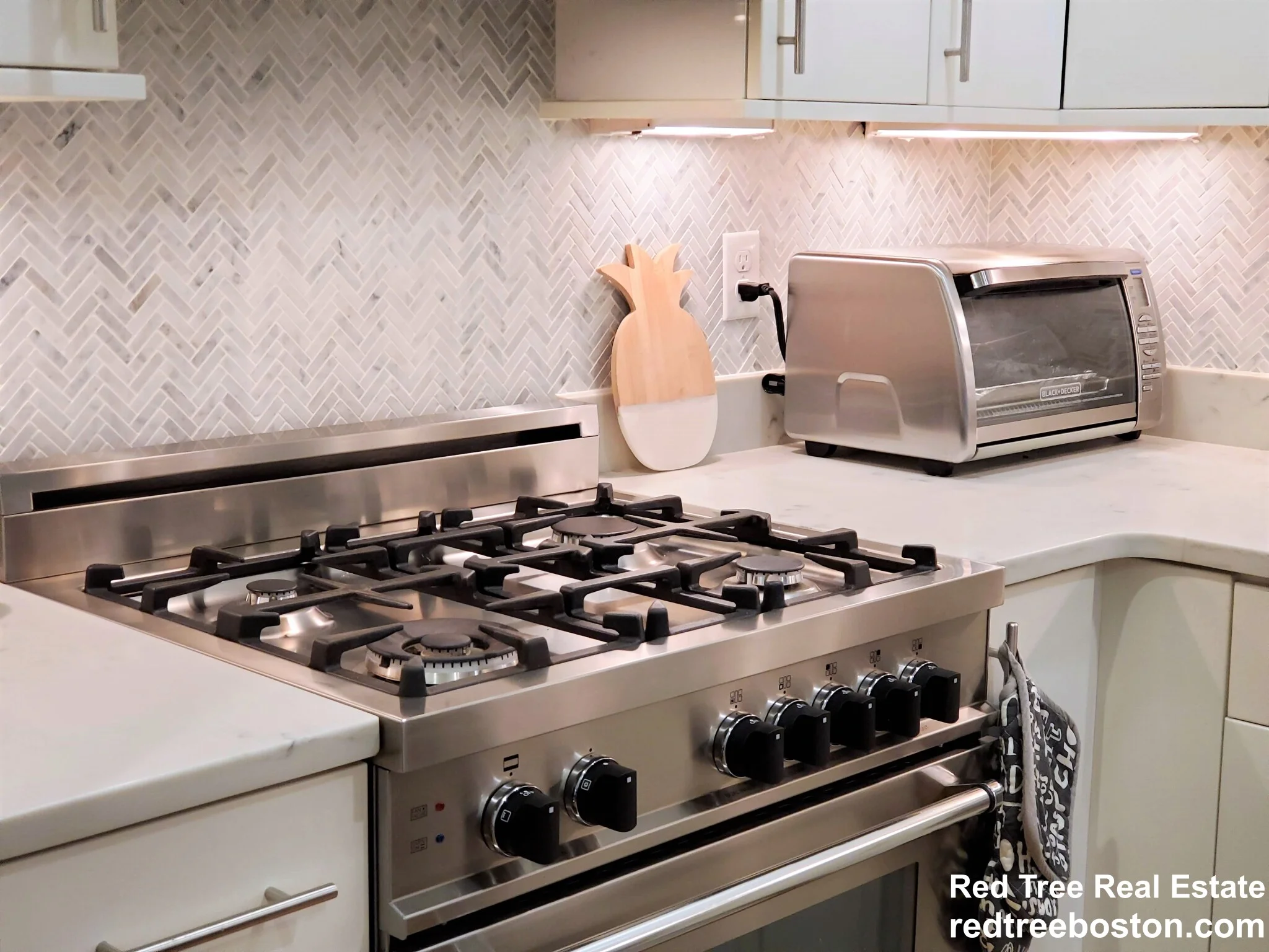 111 B St, South Boston