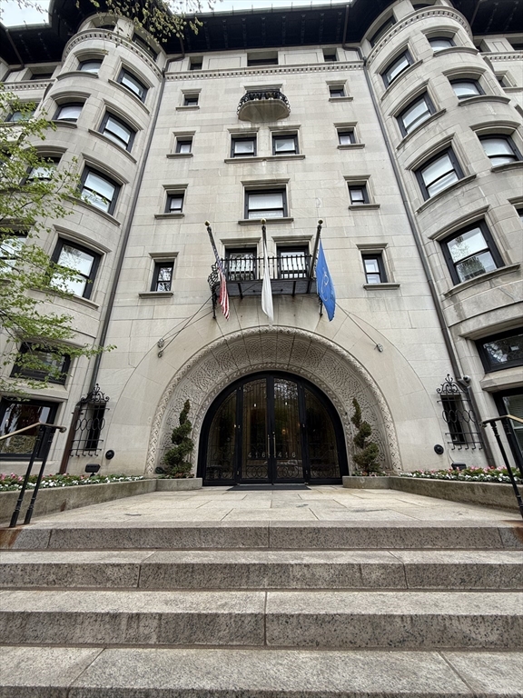 416 Commonwealth Ave, Back Bay