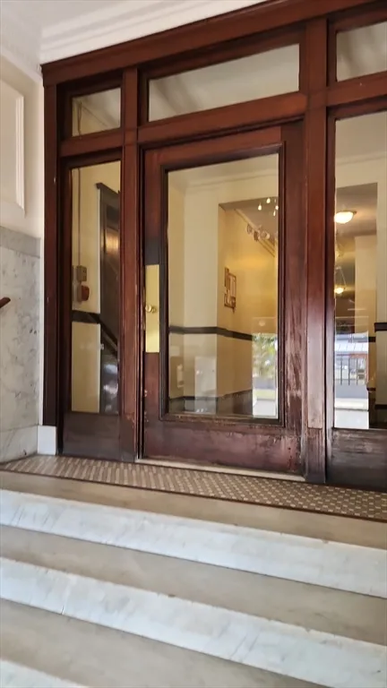 1568 Commonwealth Ave, Brighton