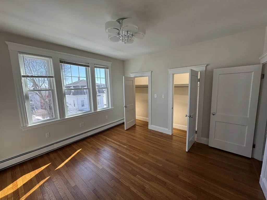 84 Tudor St, Chelsea