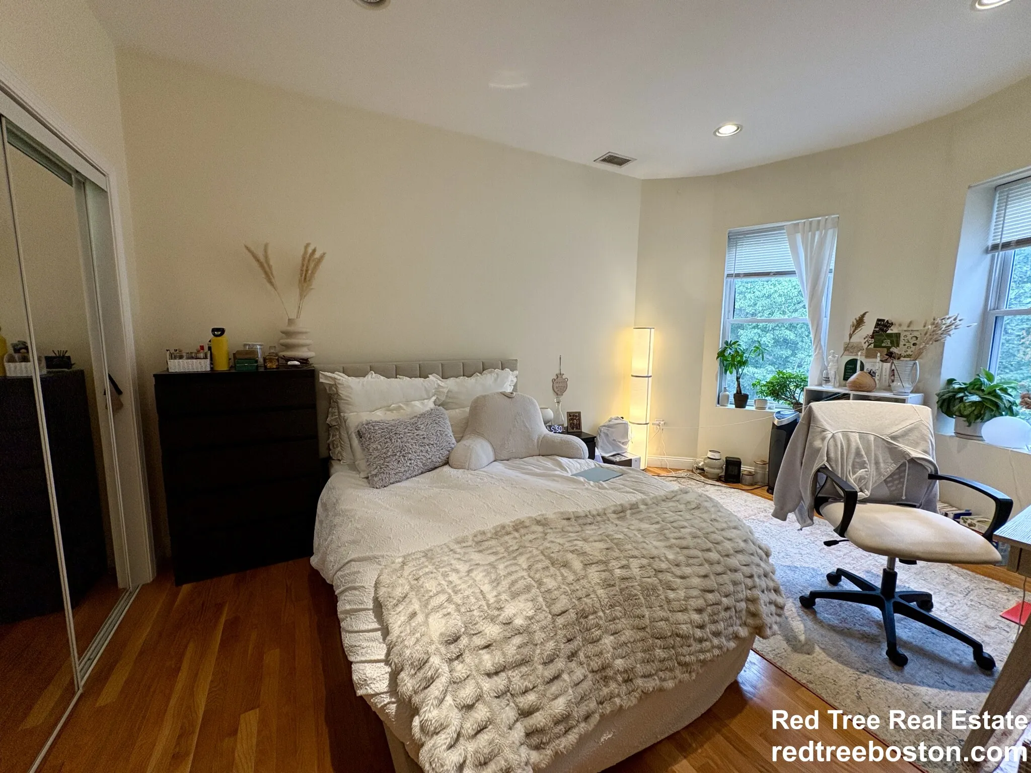1801 Beacon St, Brookline