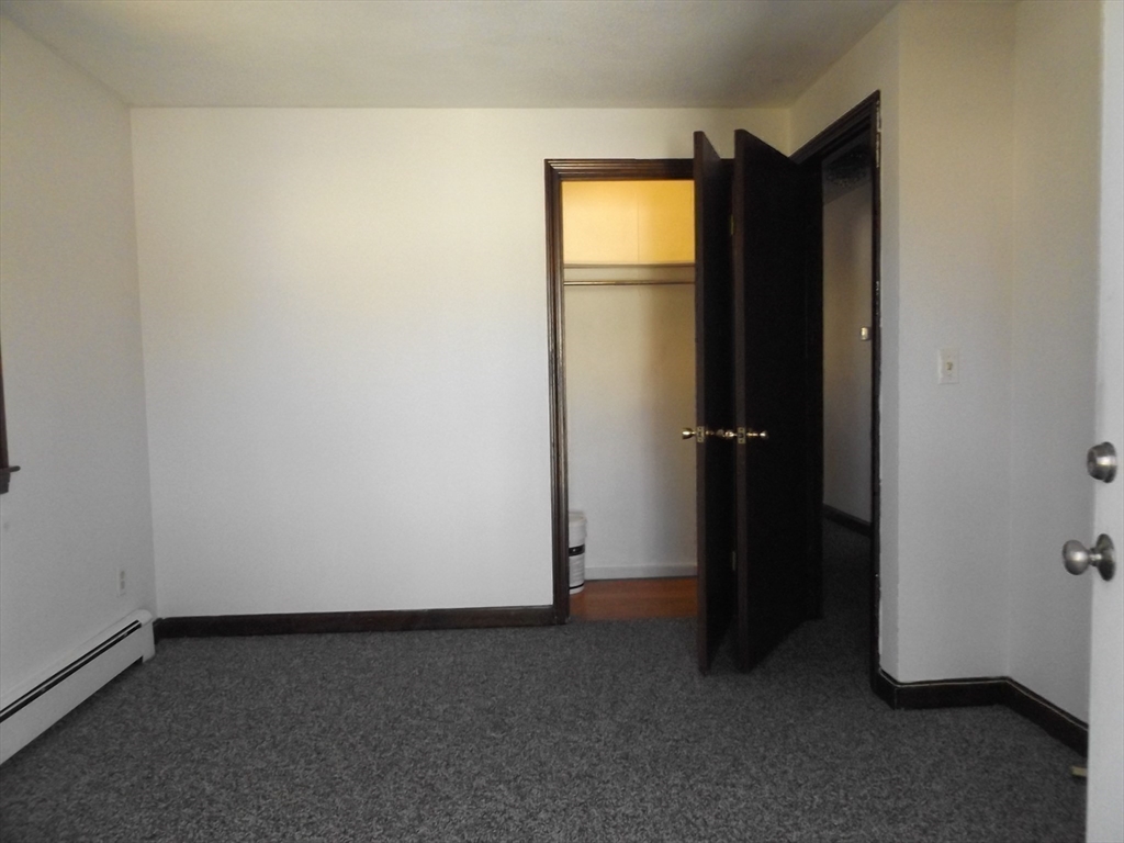 28 Greenwich St, Attleboro