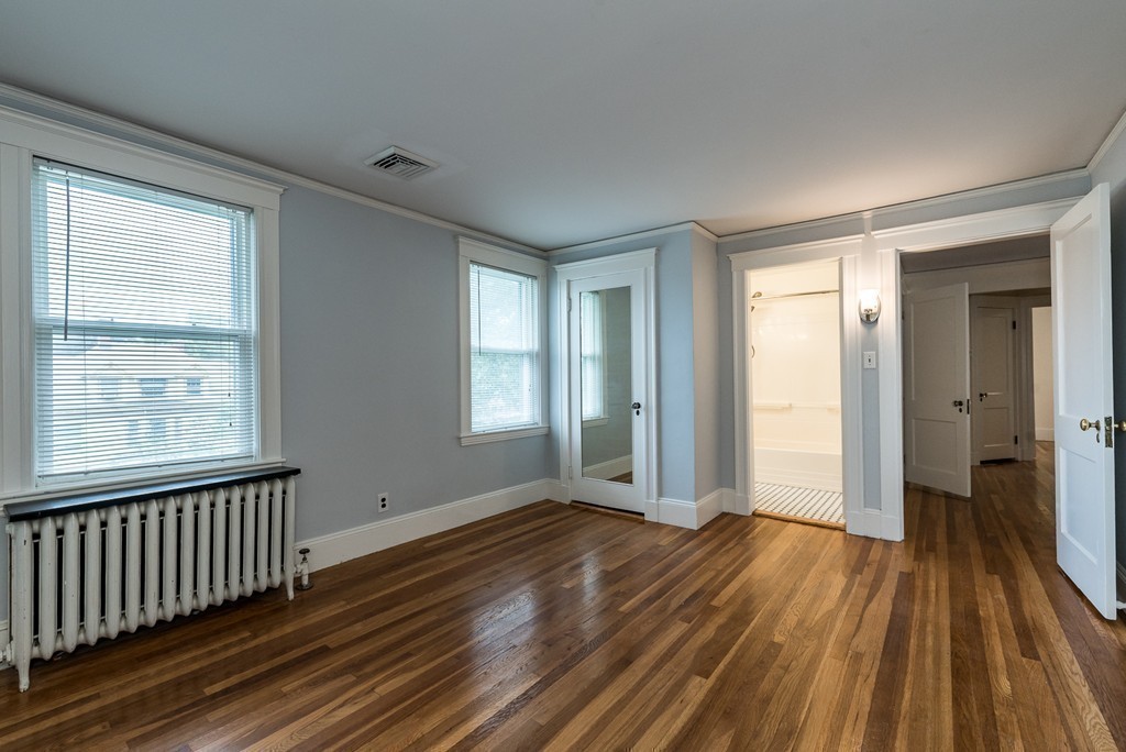 1094 Centre St, Newton