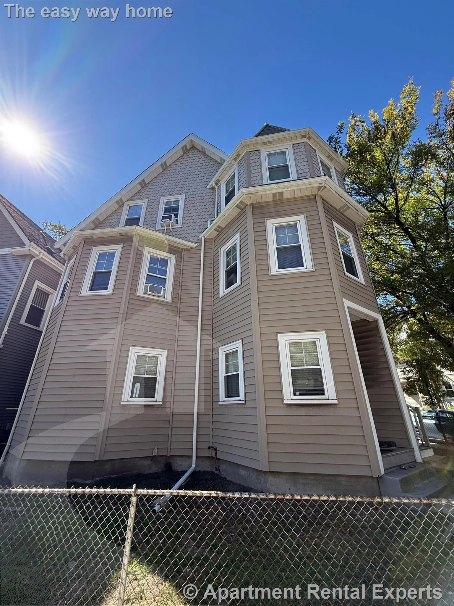 406 Medford St, Winter Hill