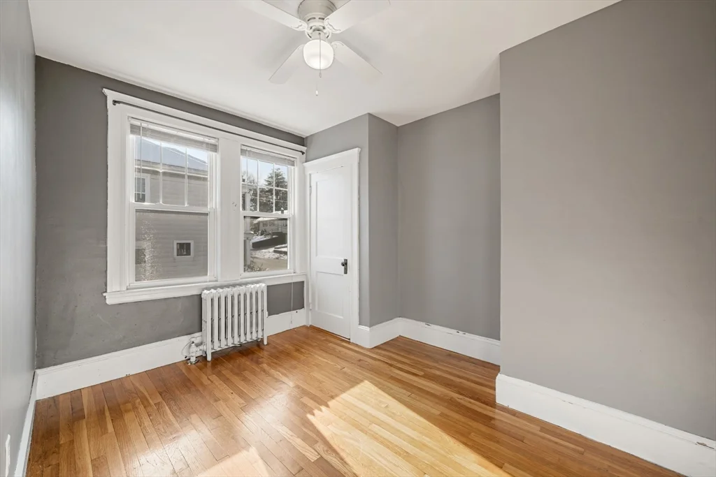 22 Leonard St, Woburn