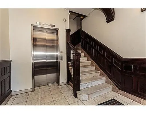 492 Massachusetts Ave, South End