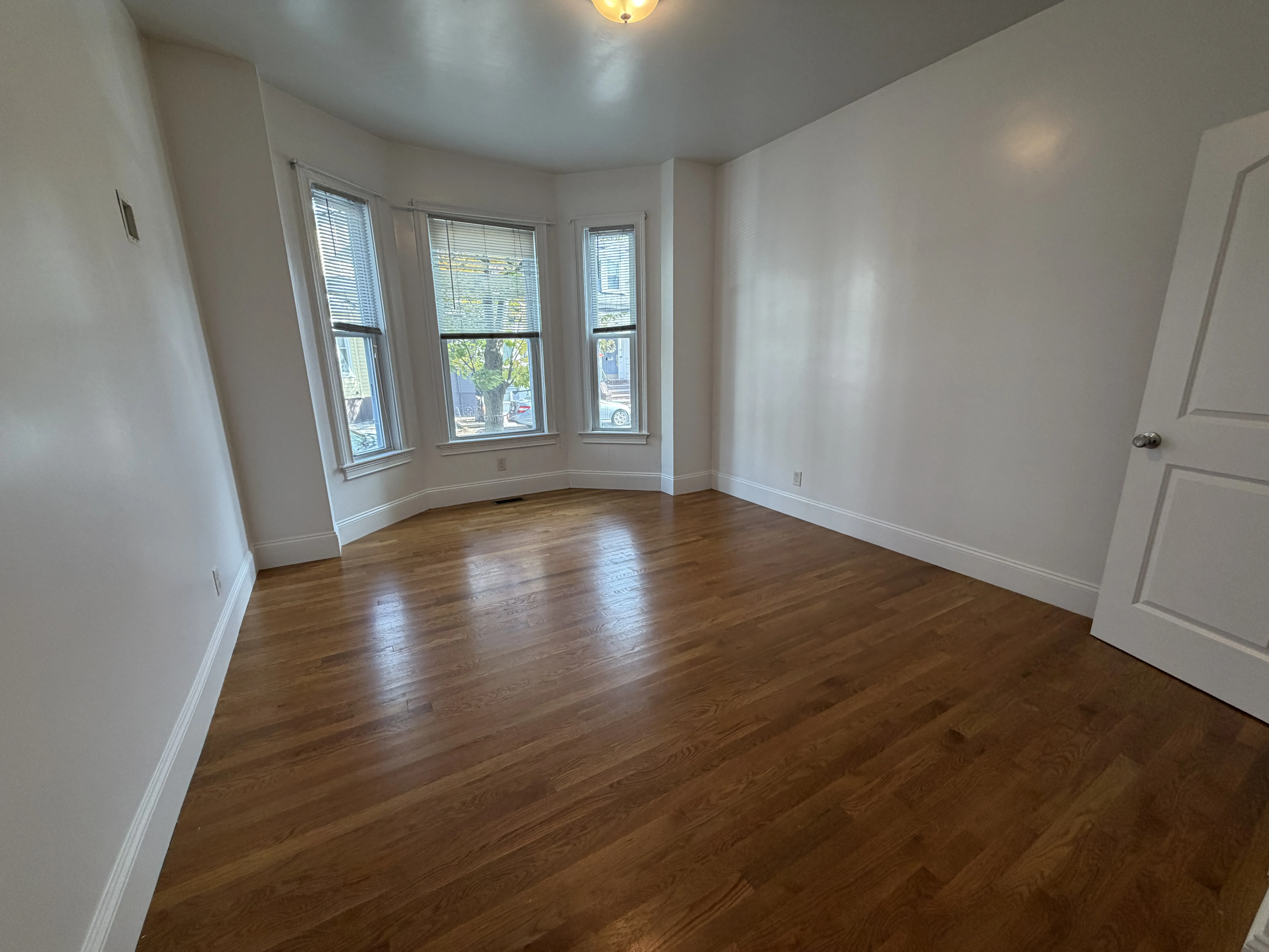 157 M St, South Boston