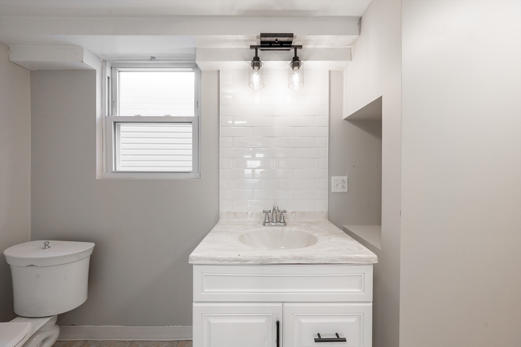 19 Loring Rd, Revere