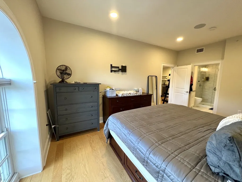 616 East 4th St, South Boston