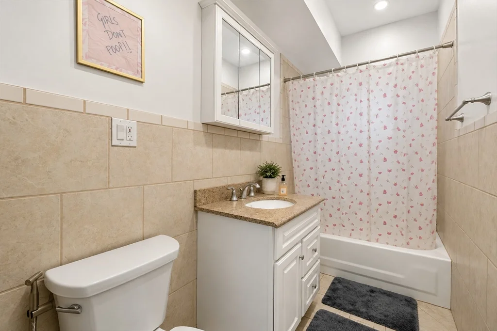 66 Mozart St, Jamaica Plain