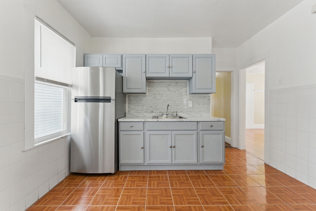 17 Hillsboro, Boston