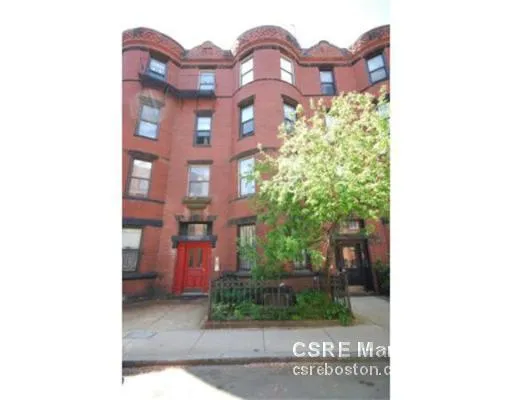 28 Symphony Rd, Fenway