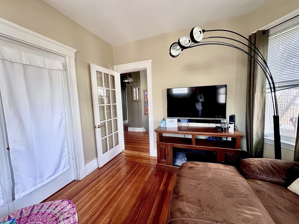 33 Oakland Rd, High Street Hill